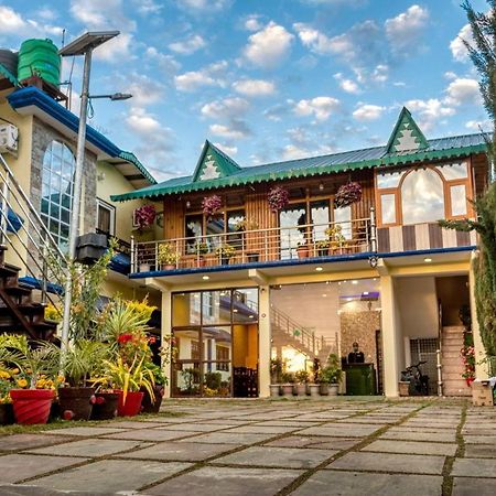 Hotel The Walnut Creek Bhīm Tāl Zewnętrze zdjęcie