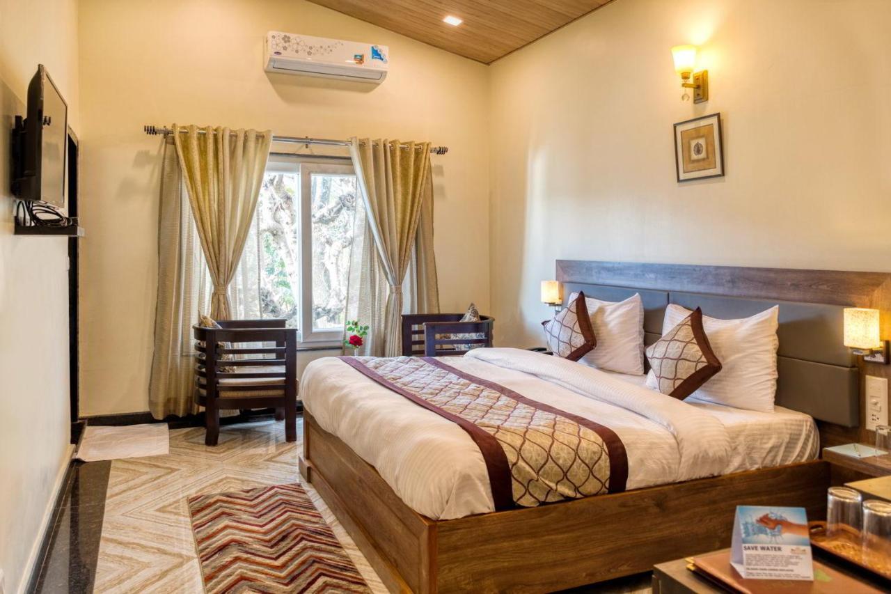 Hotel The Walnut Creek Bhīm Tāl Zewnętrze zdjęcie