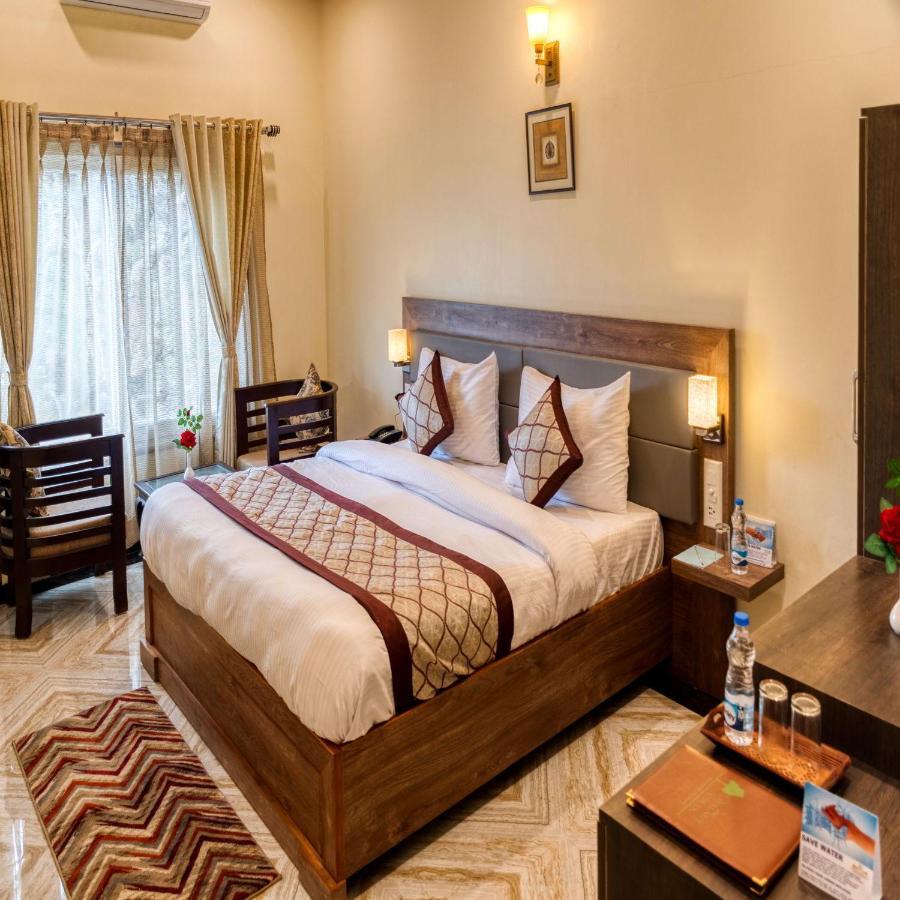 Hotel The Walnut Creek Bhīm Tāl Zewnętrze zdjęcie