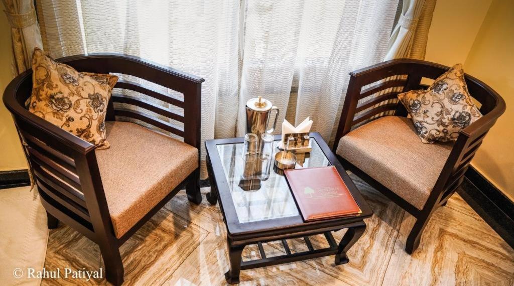Hotel The Walnut Creek Bhīm Tāl Zewnętrze zdjęcie