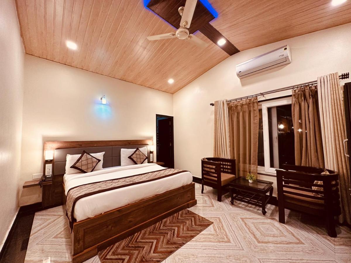 Hotel The Walnut Creek Bhīm Tāl Zewnętrze zdjęcie