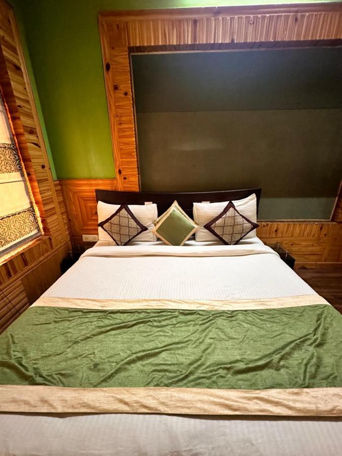 Hotel The Walnut Creek Bhīm Tāl Zewnętrze zdjęcie