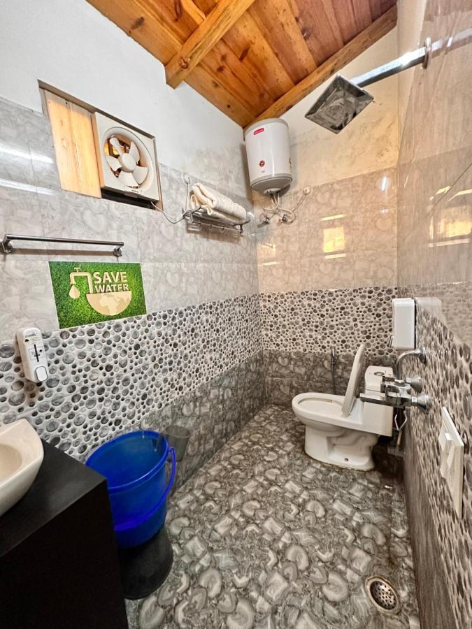 Hotel The Walnut Creek Bhīm Tāl Zewnętrze zdjęcie