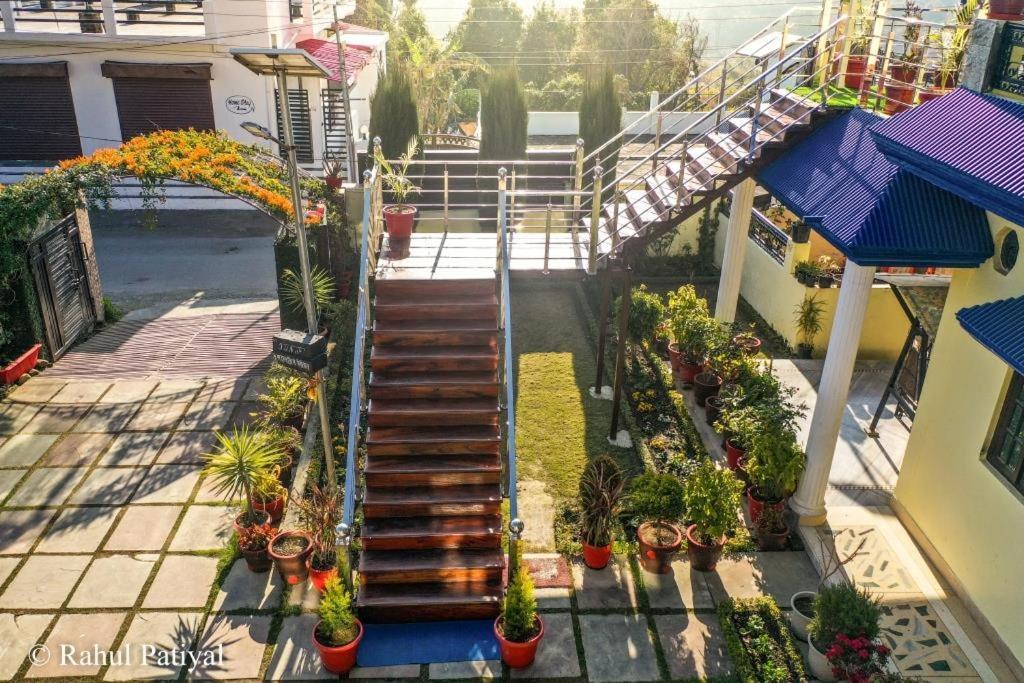 Hotel The Walnut Creek Bhīm Tāl Zewnętrze zdjęcie